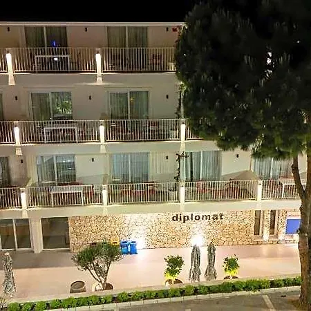 Hotel Diplomat